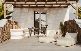 Santo Concept Luxury Villas
